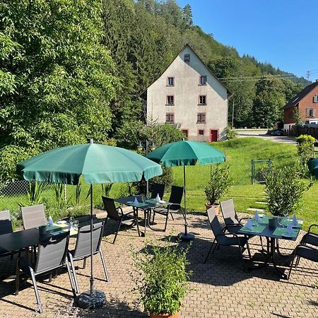 Gasthaus Zur Erle Hotel Simonswald Exterior photo