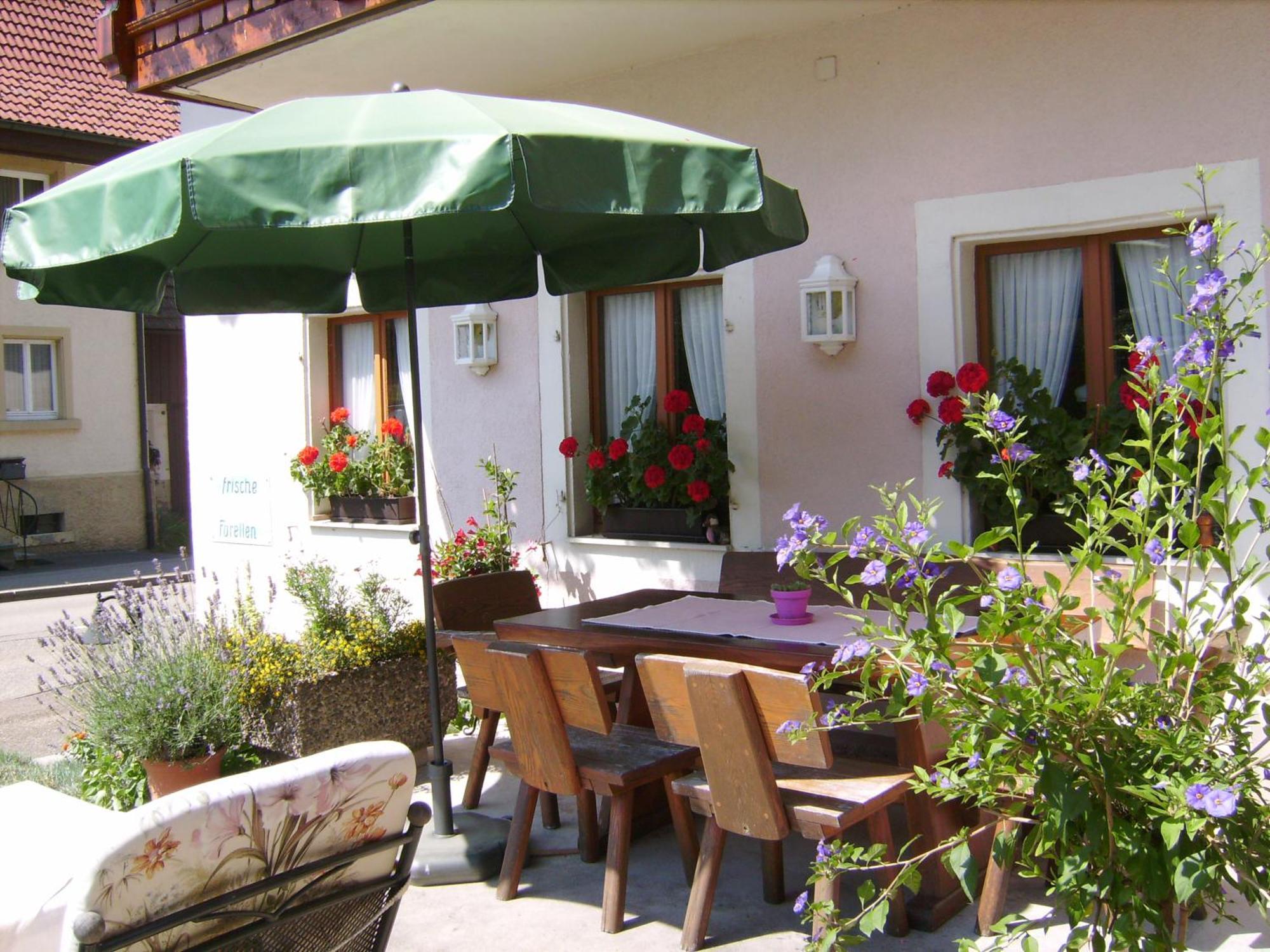 Gasthaus Zur Erle Simonswald Exterior photo