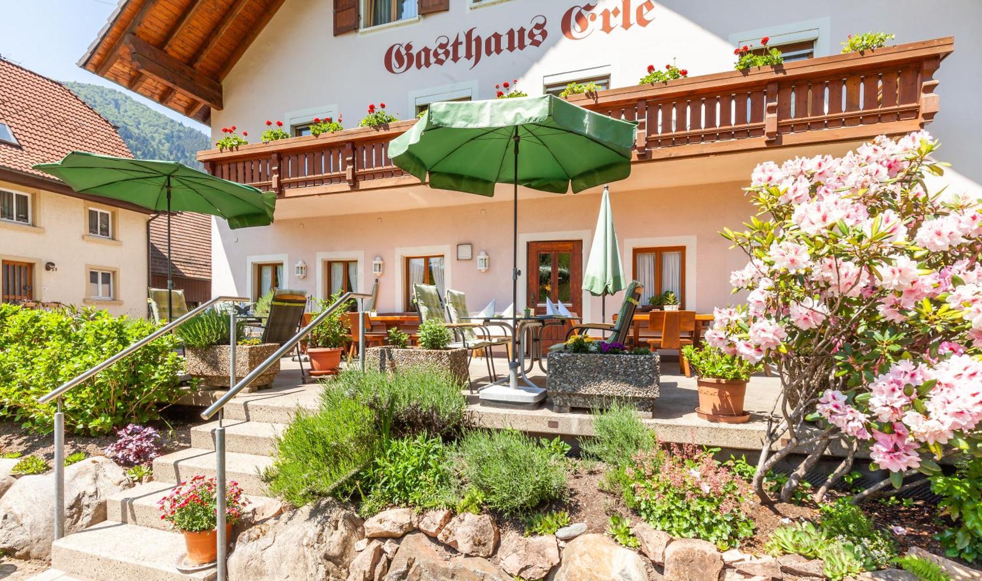 Gasthaus Zur Erle Hotel Simonswald Exterior photo