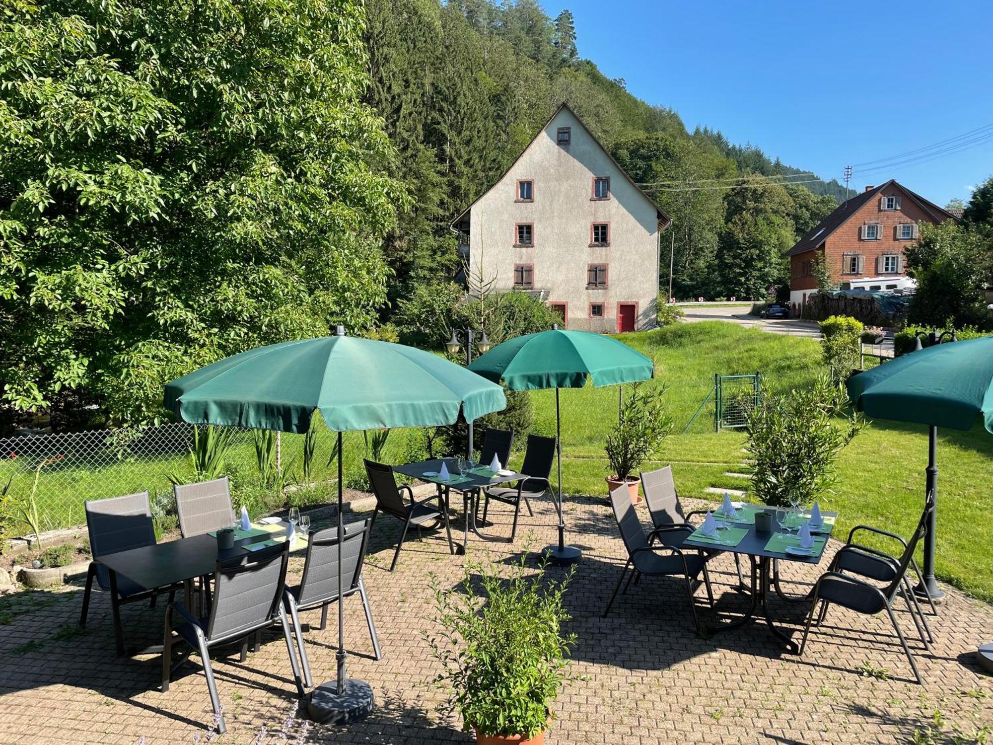 Gasthaus Zur Erle Hotel Simonswald Exterior photo