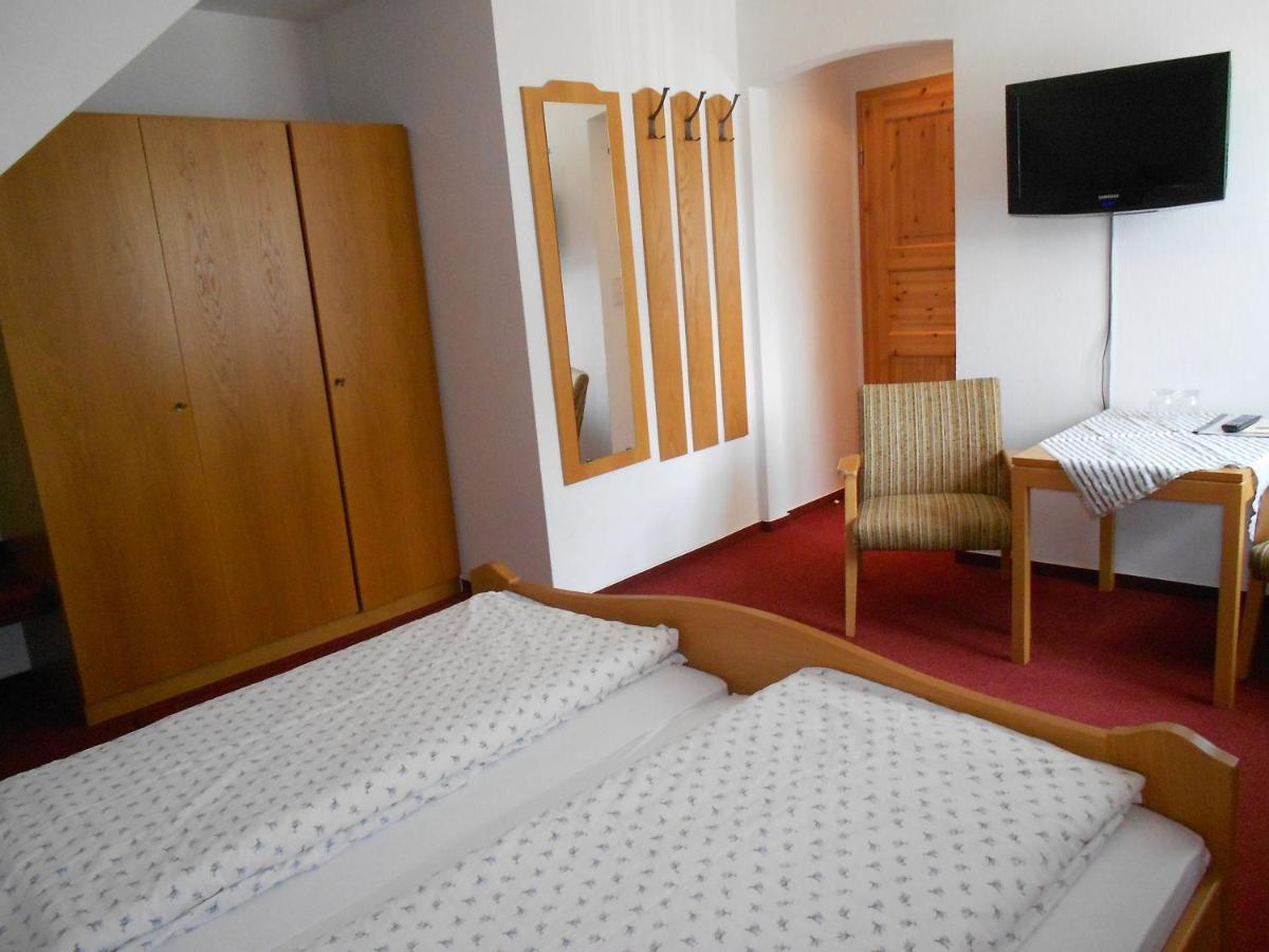 Gasthaus Zur Erle Simonswald Room photo